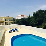 In The Heart Of The Sunny Beach Of Albufeira Guia (Faro)